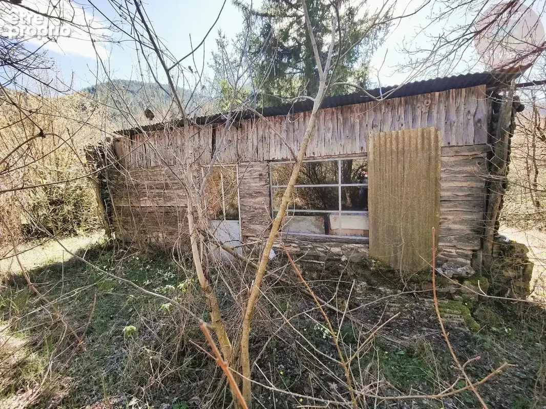 Propriété foncière avec terrain constructible et vaste parcelle agricole - photo 3
