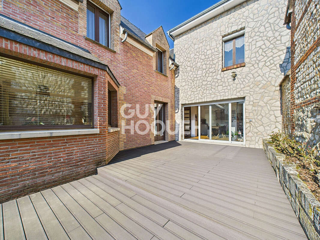 Maison à SAINT-PIERRE-LES-ELBEUF