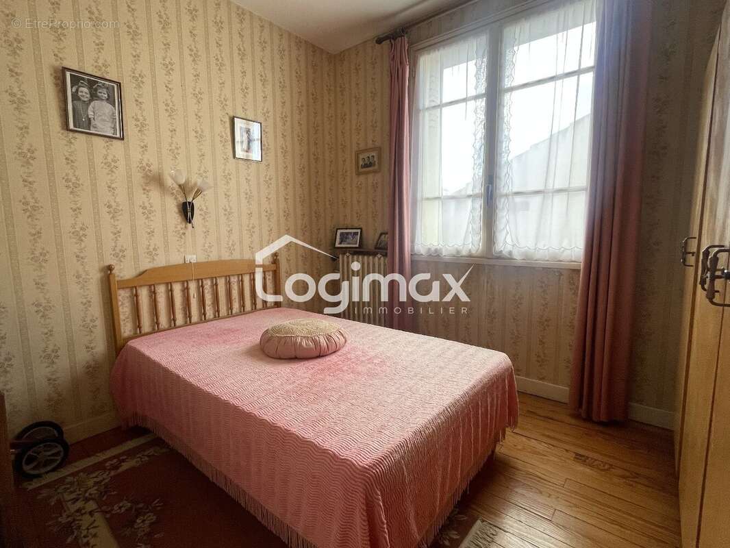 Maison 110 m² à La Rochelle  - photo 7