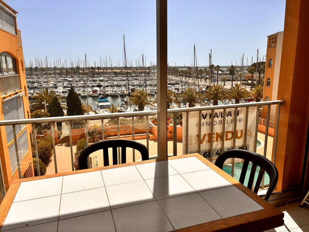 GRUISSAN - RIVE DROITE Appartement de type 2 avec loggia et place de parking privative - photo 2