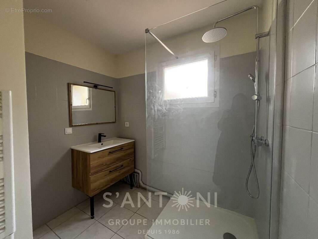 Appartement T3 avec Terrasse à Frontignan - photo 6