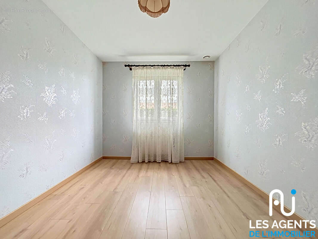 Maison Chaingy  6 pièce(s) 151.04 m2 - photo 7