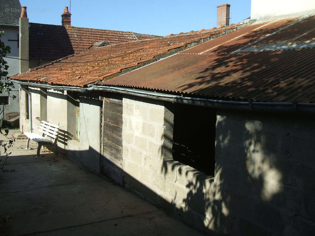 Maison à COSSAYE