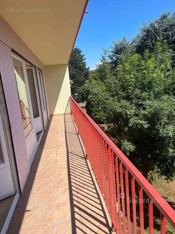 Valdoie,  spacieux appartement T4  très lumineux avec balcon et garage - photo 4