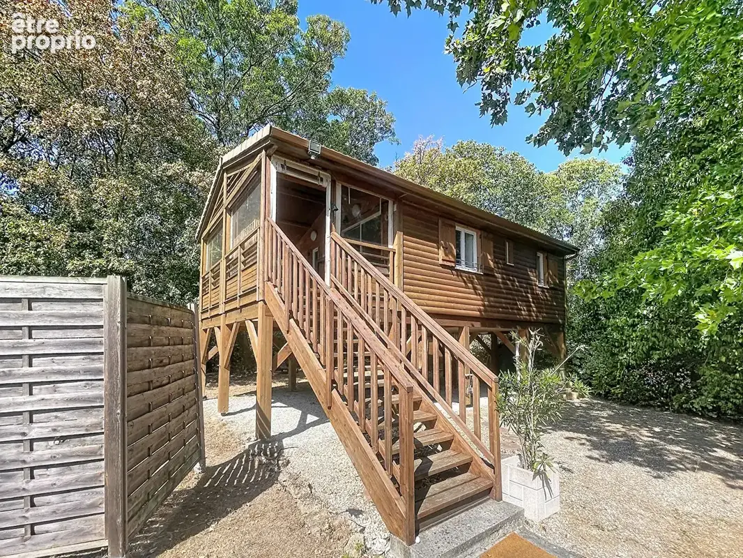 Chalet bois sur pilotis 35 m², terrasse 14m² couverte terrain 559 m² - photo 2