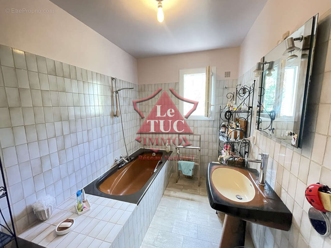 Villa 2 appartements. Piscine. - photo 6