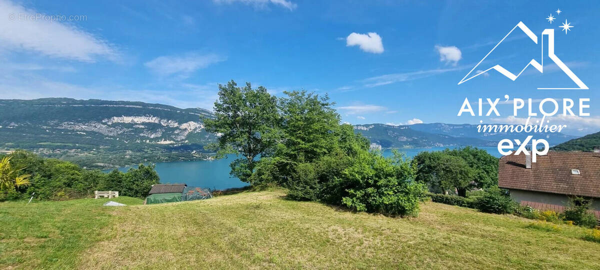 Terrain à CONJUX