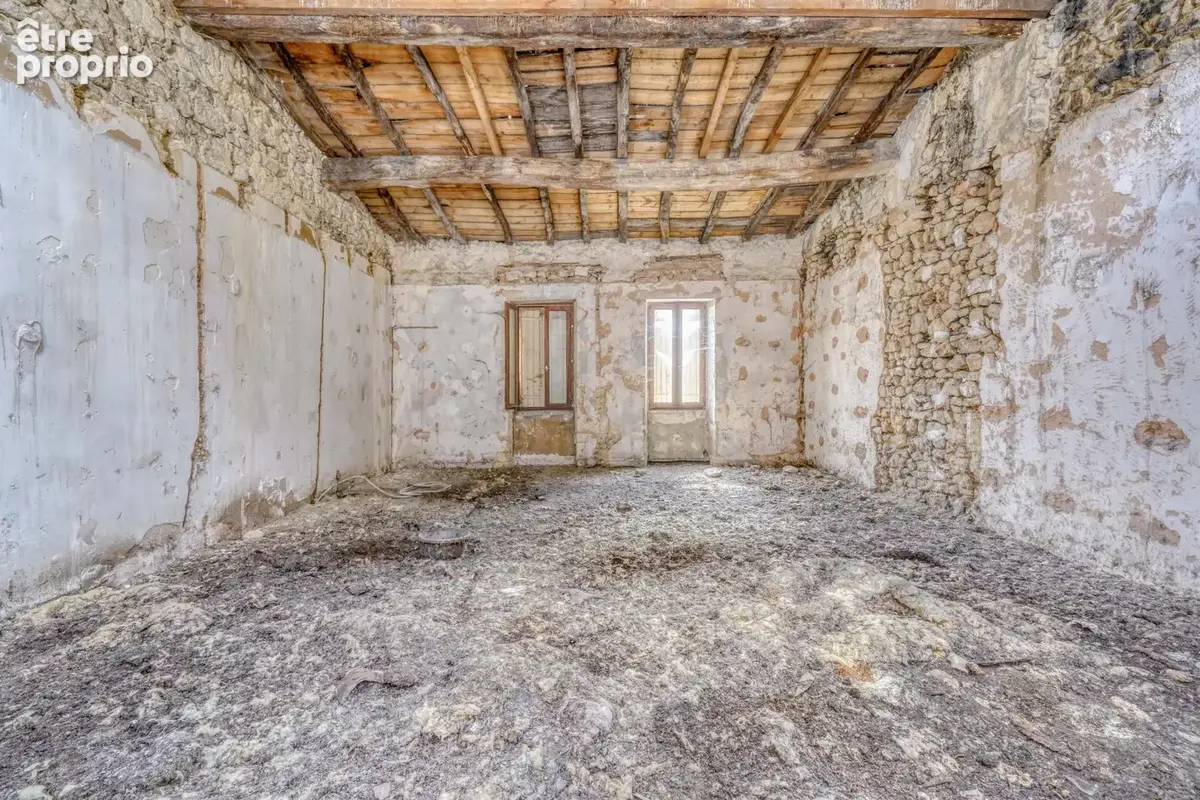 Immeuble de 220m2 sur parcelle de 344m2 - photo 9