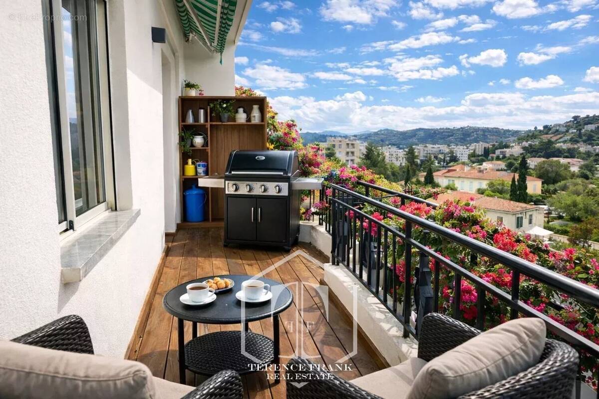 Appartement à NICE