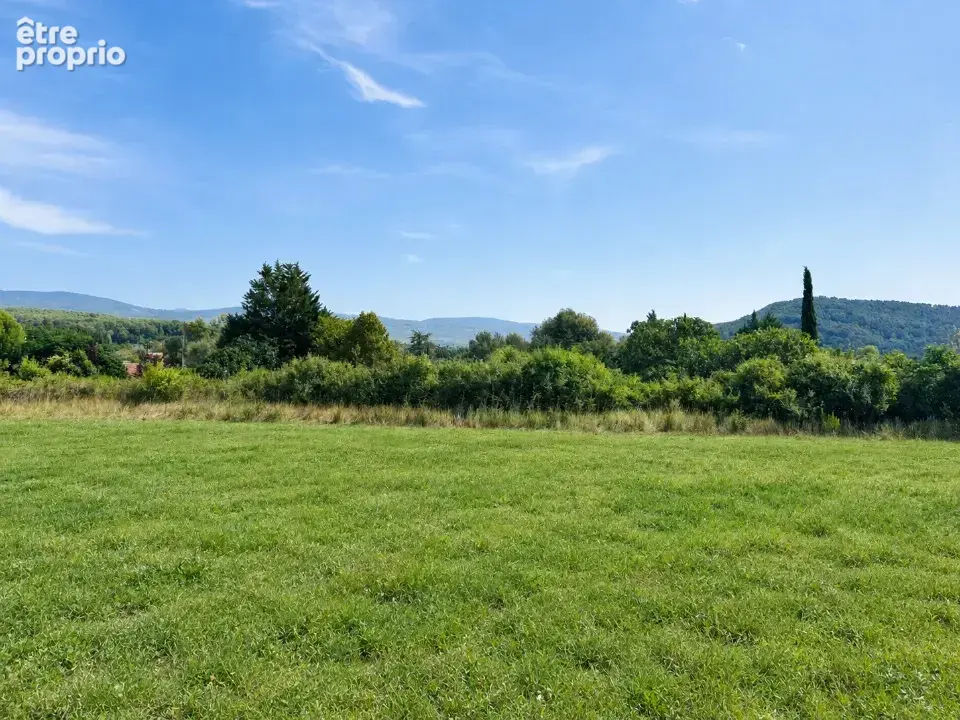 Terrain à SALERNES