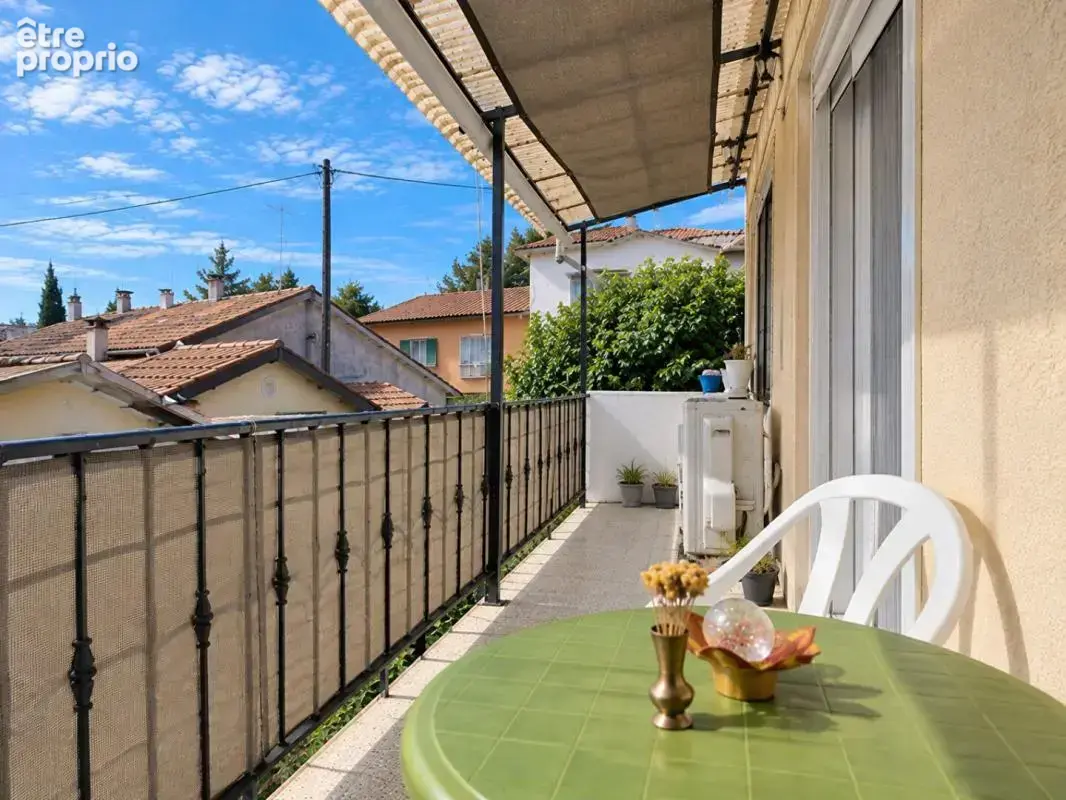 Appartement Toulon 2 pièces 41 m2 rénové, quartier Vert Coteau - photo 2