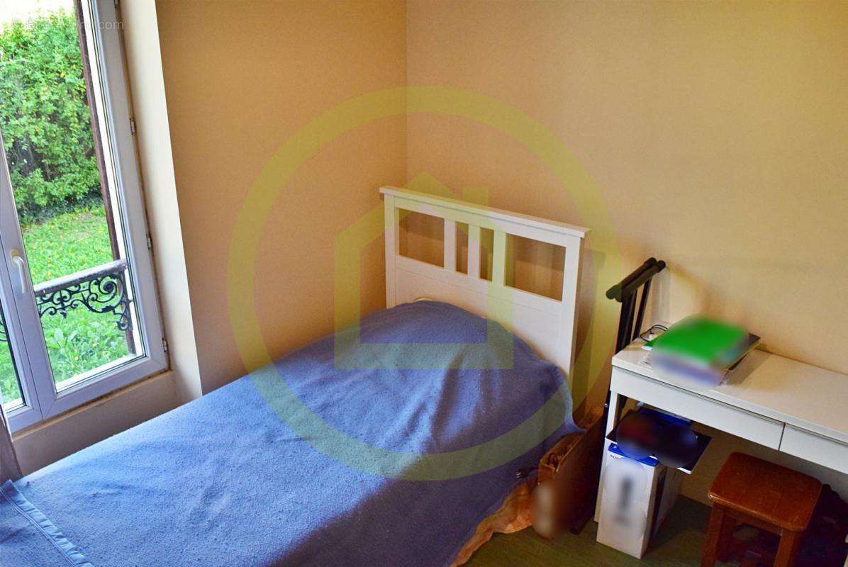 Appartement à CORBEIL-ESSONNES