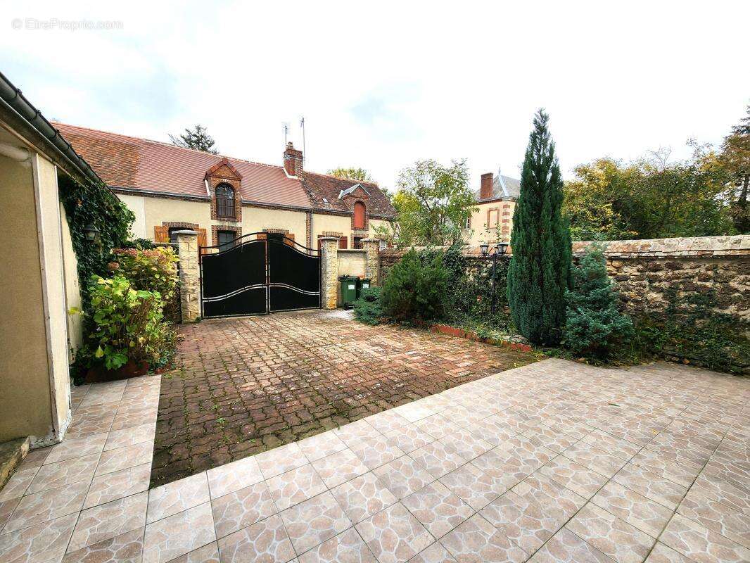 Maison à LA FONTENELLE