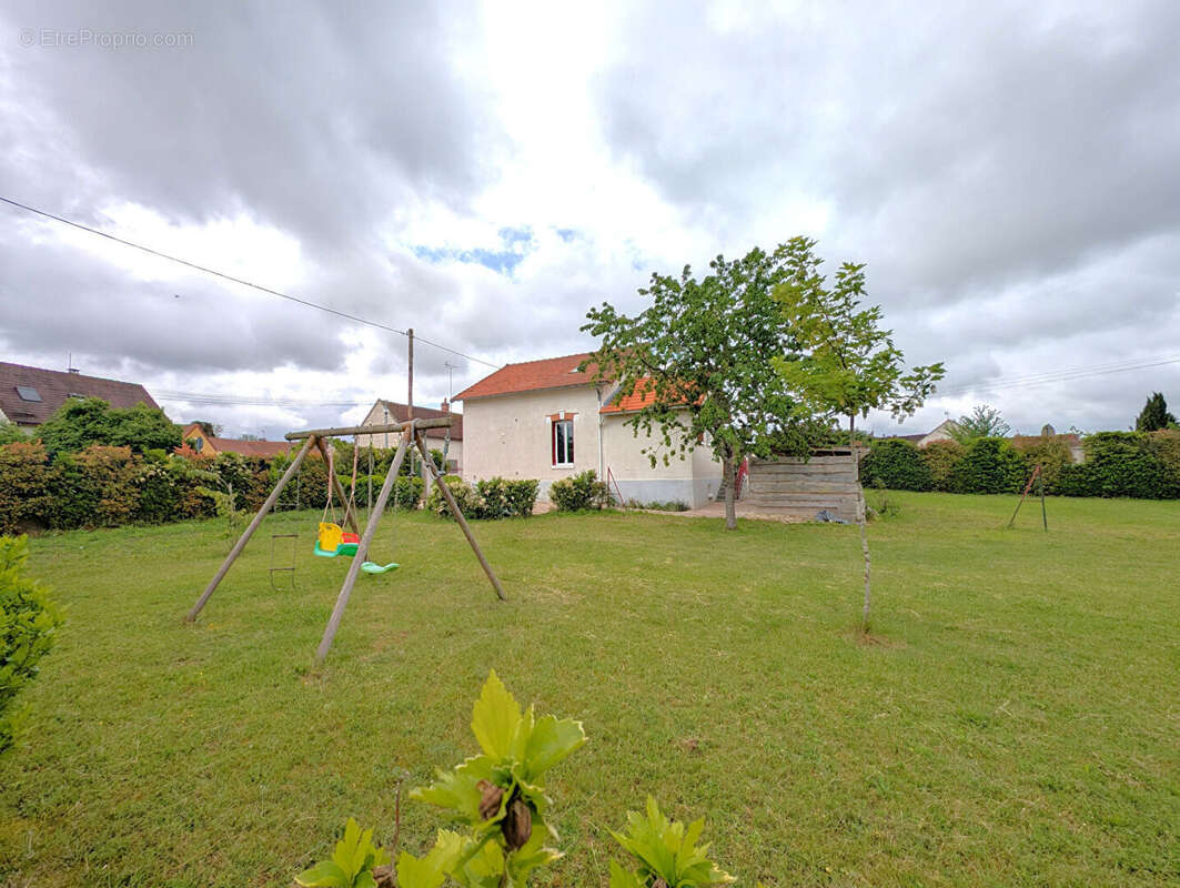 Maison à JOIGNY