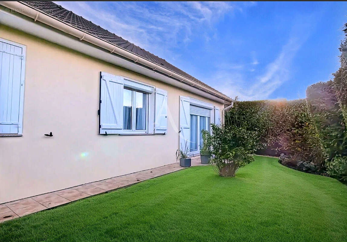 Maison à PONTAULT-COMBAULT