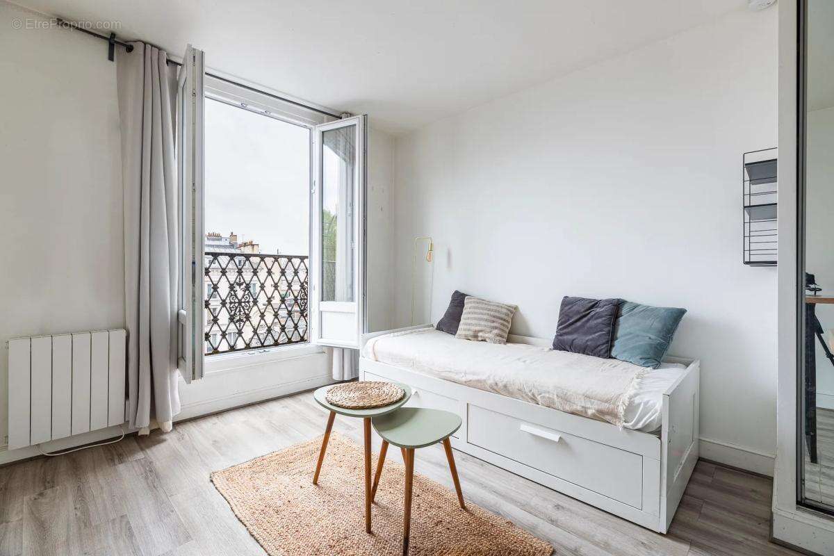 Appartement à PARIS-10E