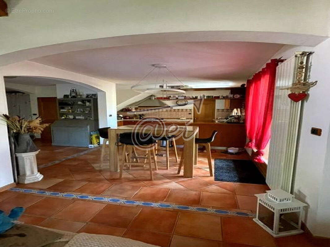 Maison à BRIGNOLES