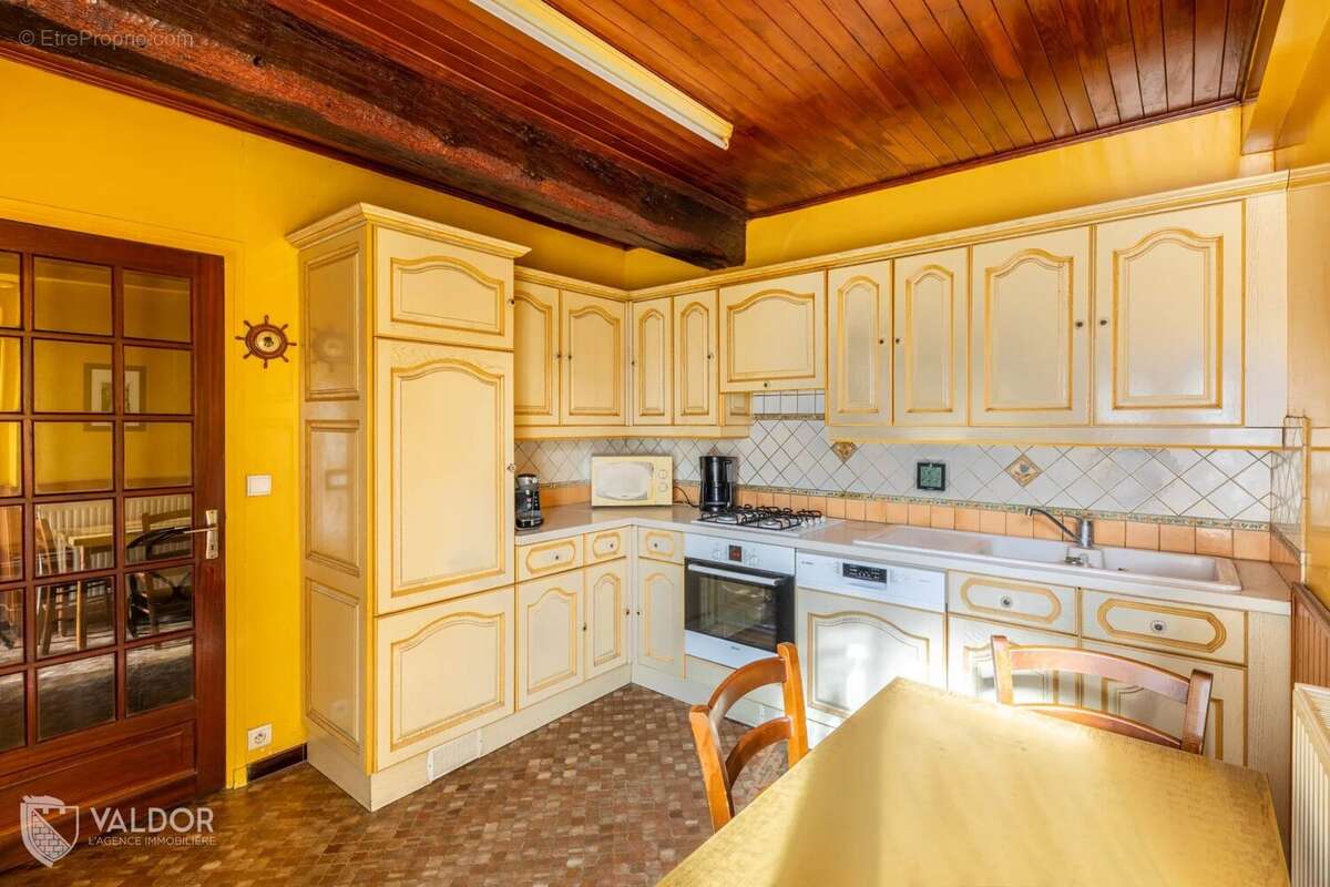 Maison à MOGNENEINS