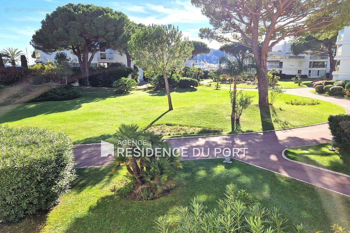 Appartement à MANDELIEU-LA-NAPOULE