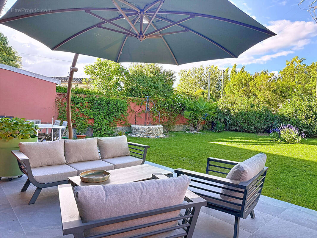 Maison à AURIAC-SUR-VENDINELLE