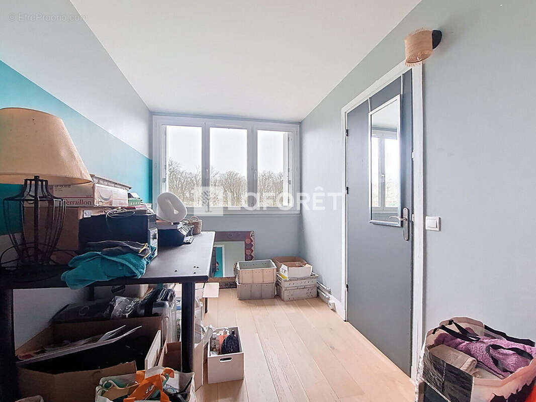Appartement à VERNEUIL-SUR-SEINE