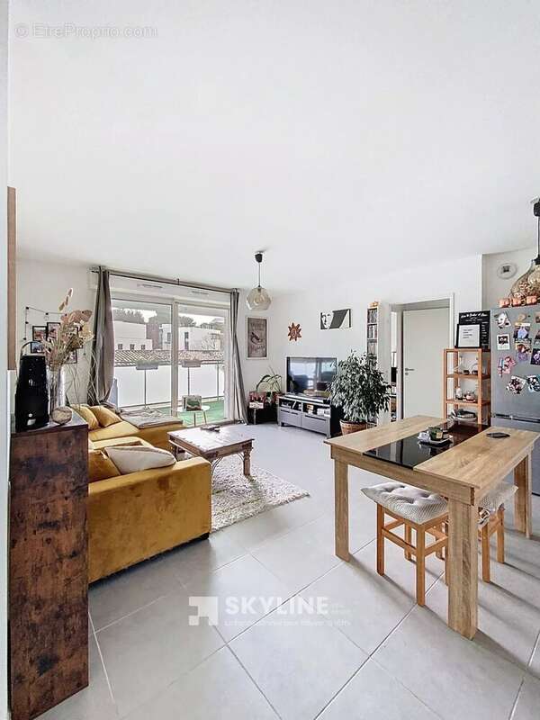 Appartement à MARSEILLE-4E