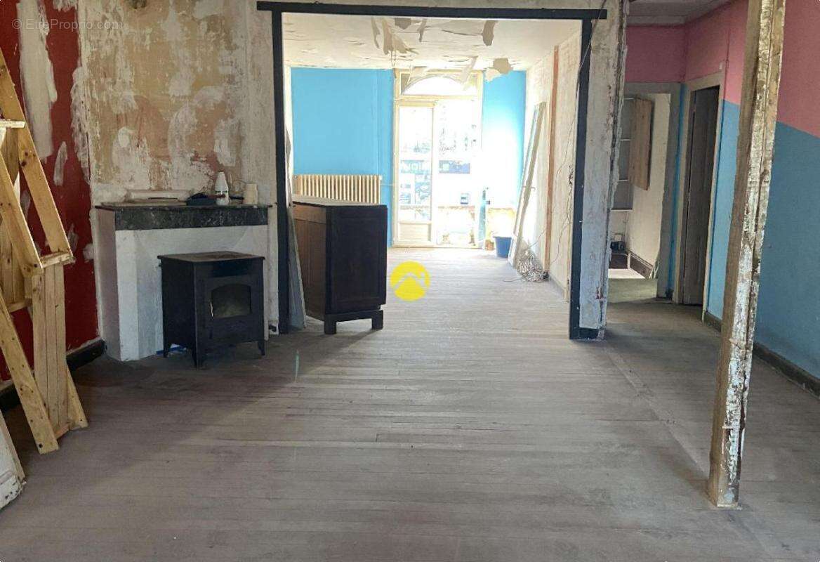 Maison à ABJAT-SUR-BANDIAT