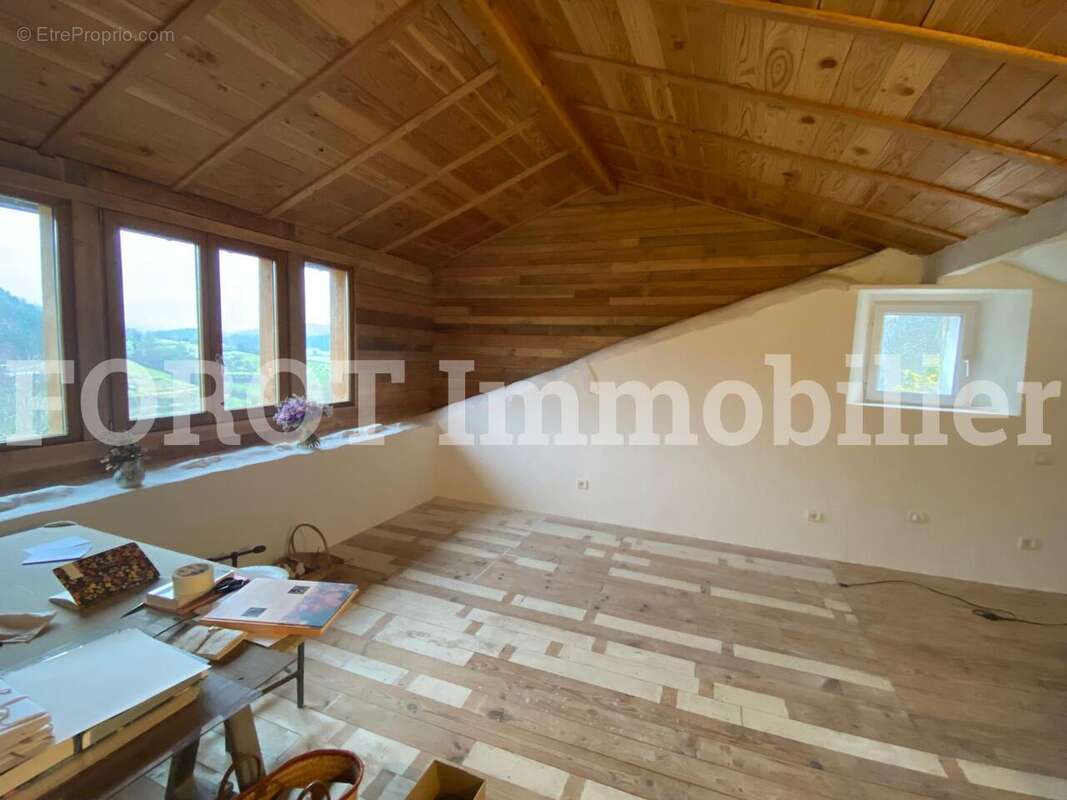 Maison à SAINT-BASILE