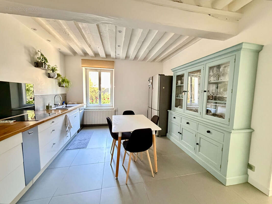 Maison à QUINCY-VOISINS