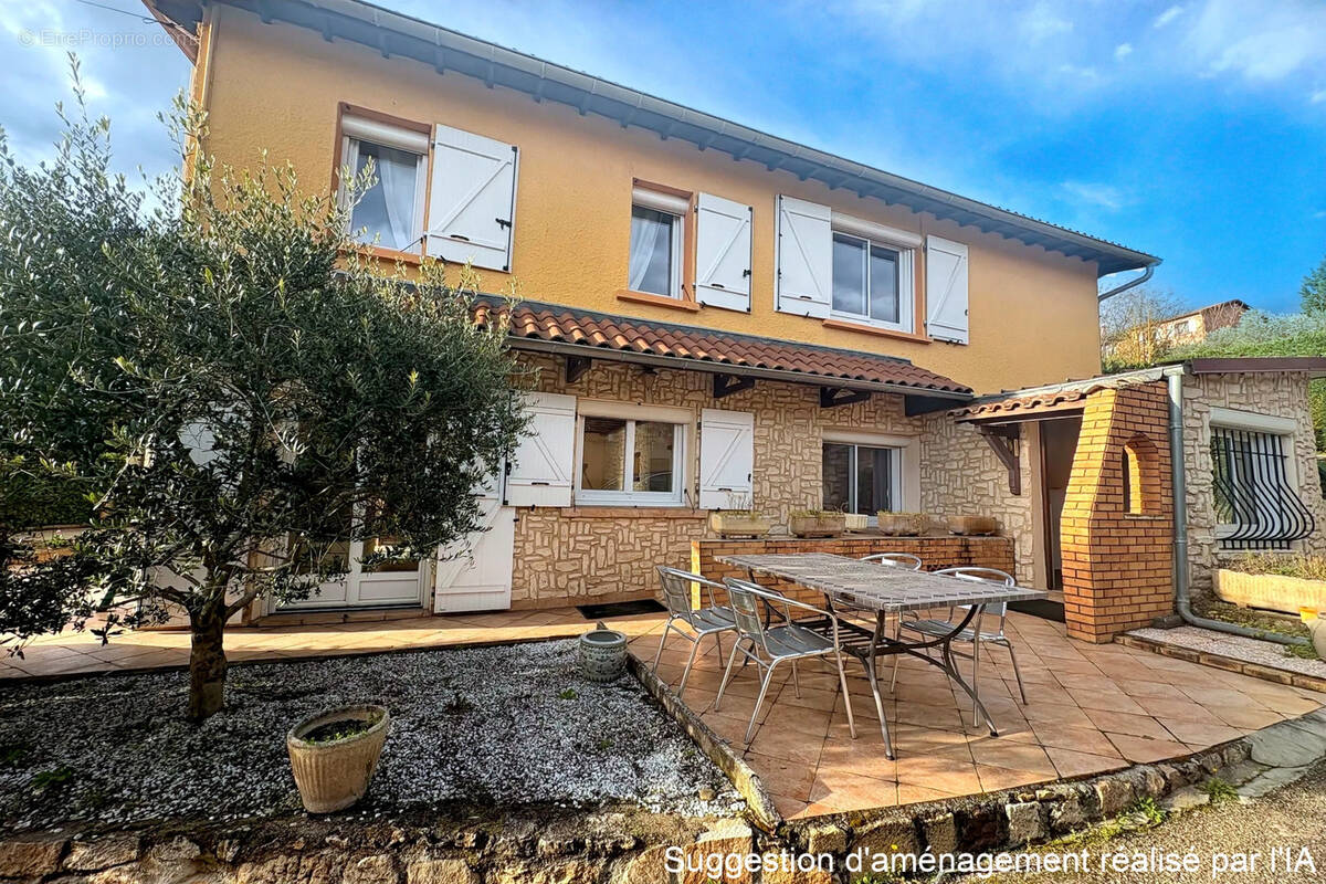 Maison à SAINT-CLAIR-DU-RHONE