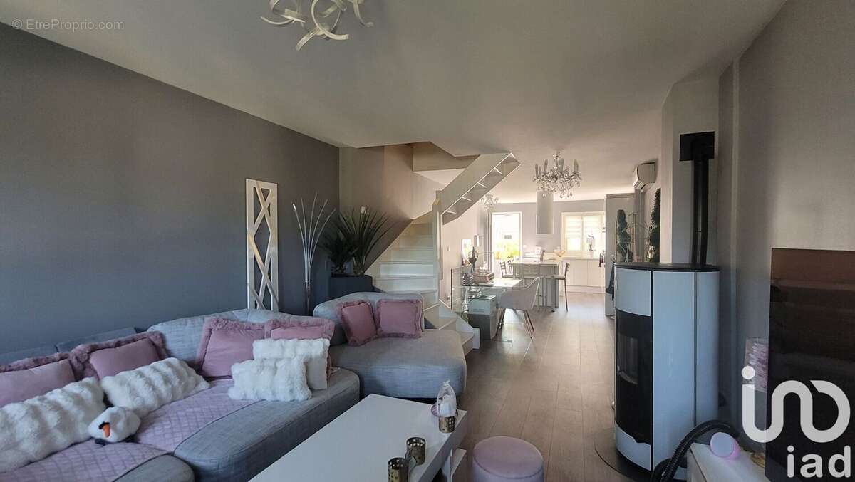 Photo 2 - Maison à THORIGNY-SUR-MARNE