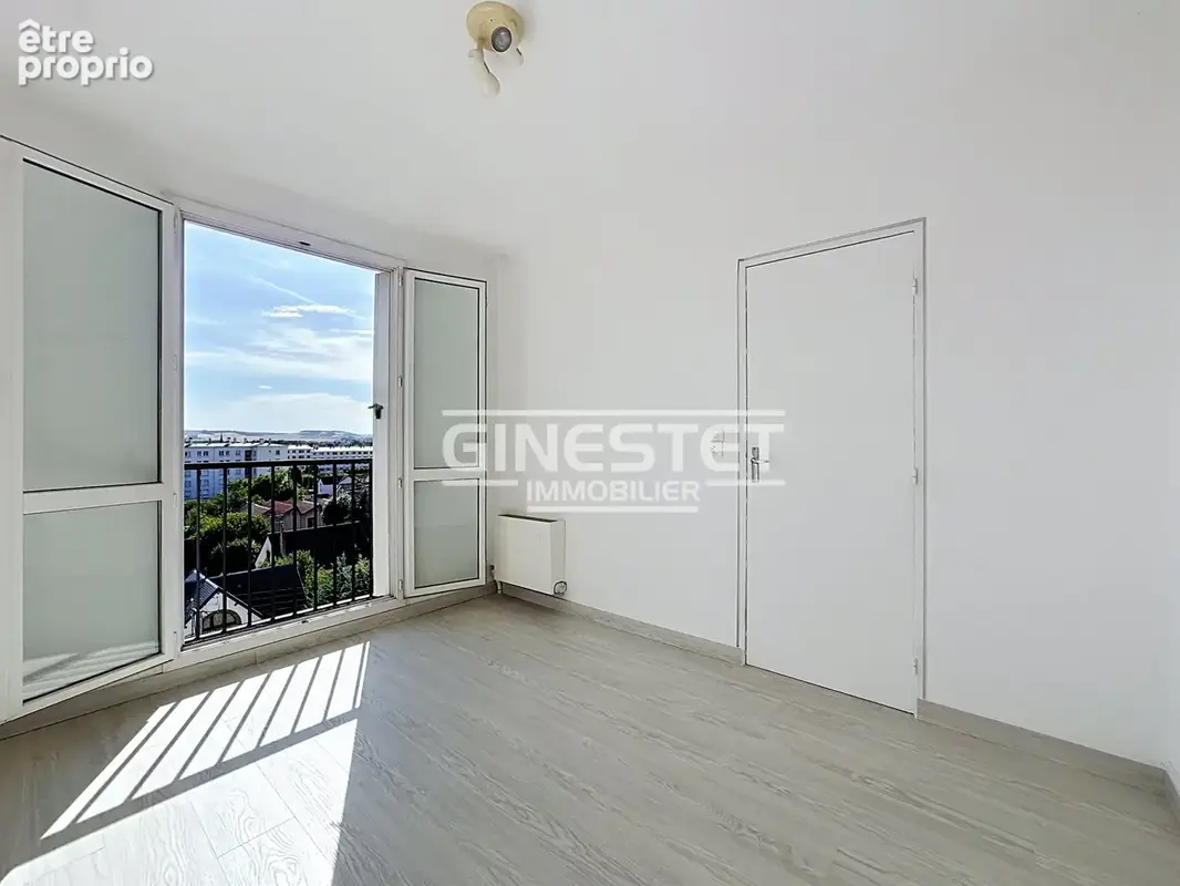 Troyes - appartement t2 avec cave et parking - proche centre ville - photo 5