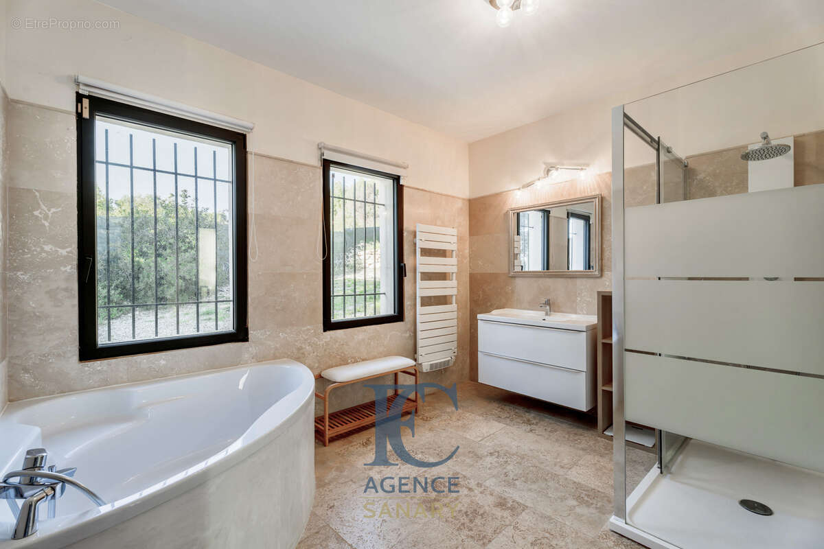 Maison à LA CADIERE-D&#039;AZUR