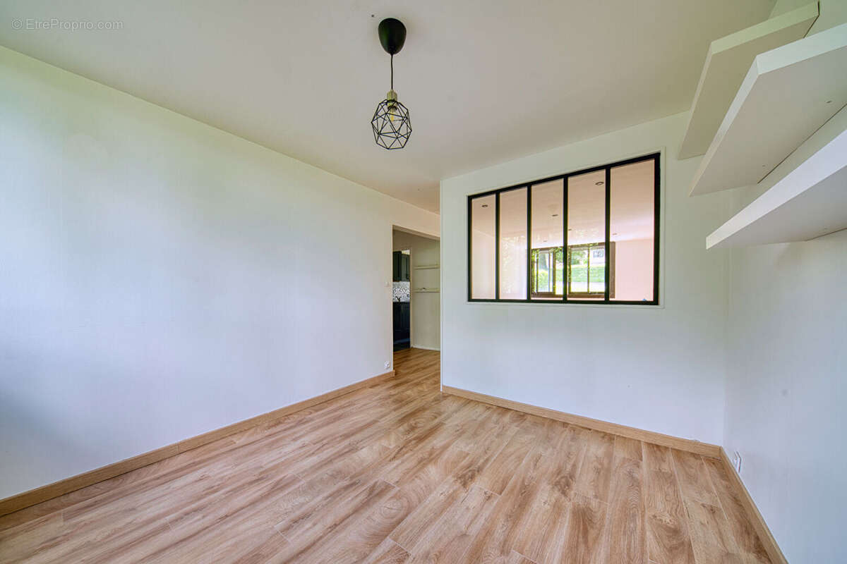 Appartement à CHAMPAGNE-AU-MONT-D'OR