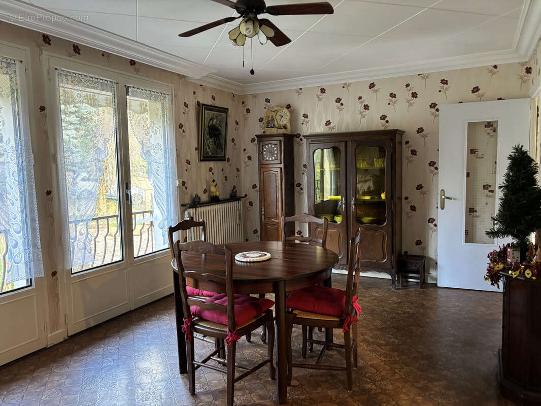 Maison à SAINT-CYR-AU-MONT-D&#039;OR