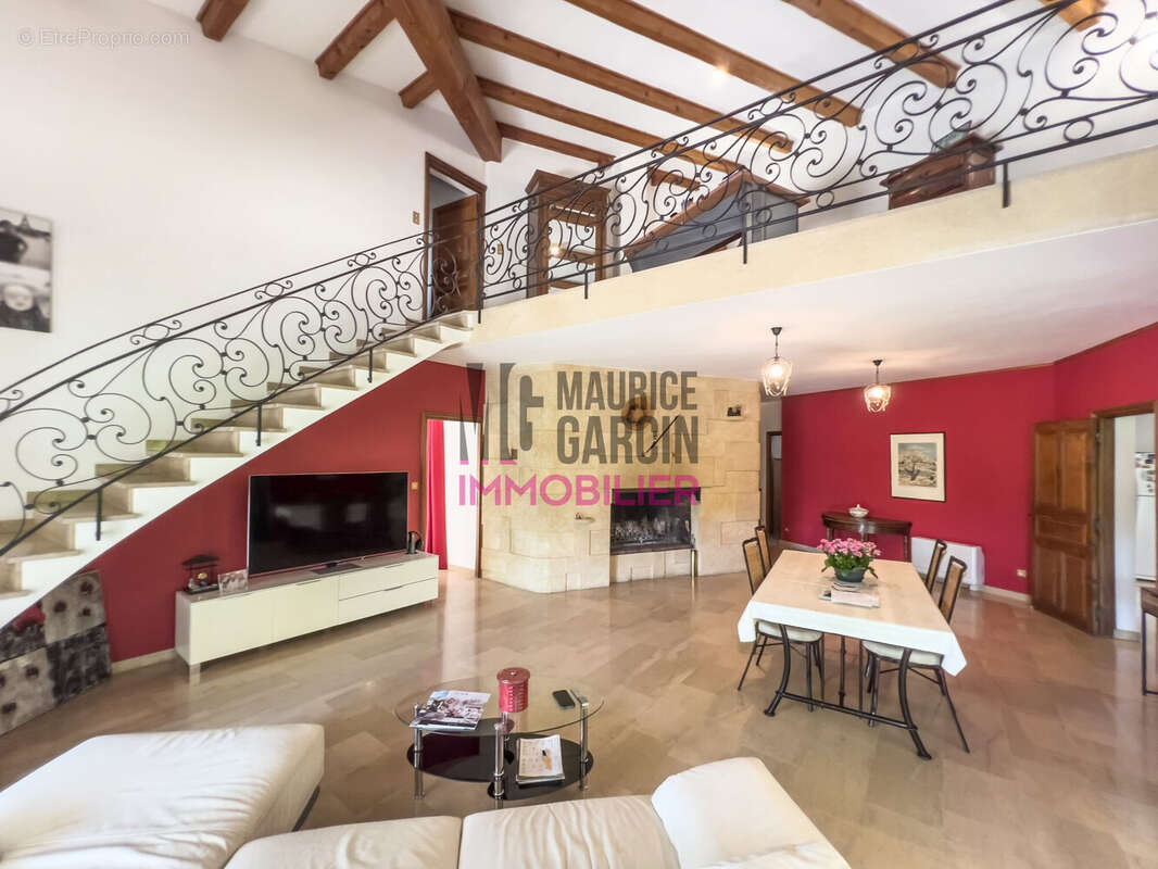 Maison à SARRIANS