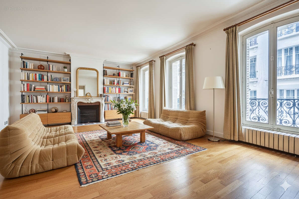 Appartement à PARIS-11E