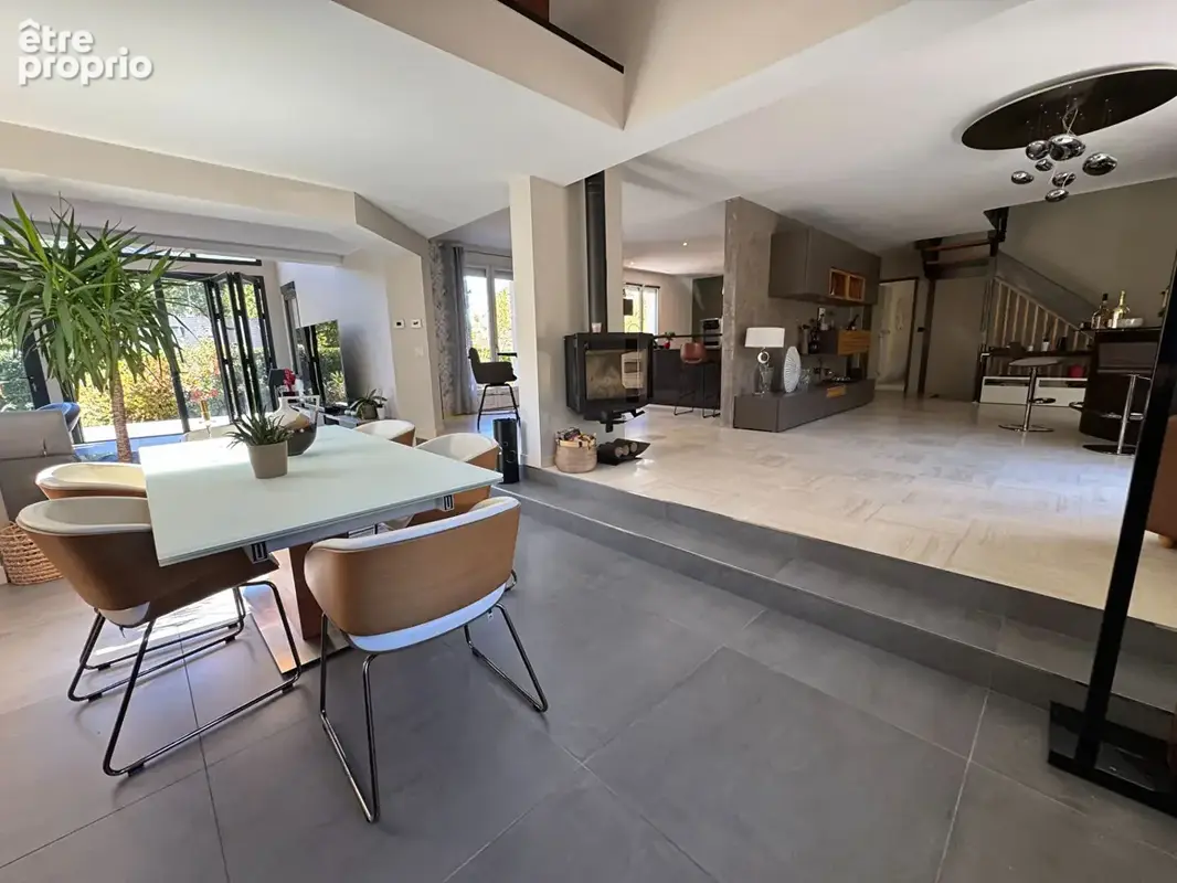 Grande maison contemporaine avec beaux volumes  Jouars Pontchartrain 8 pièces 233 m2 - photo 3