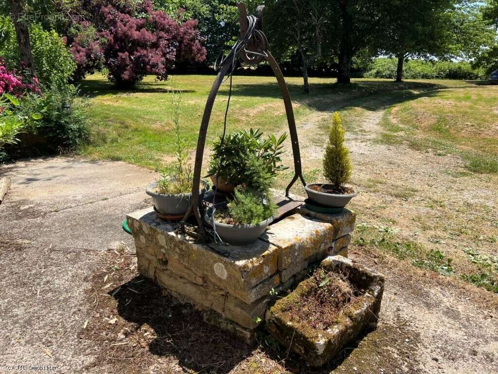 Maison à NANTEUIL-EN-VALLEE