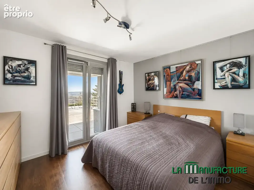 Villa de 280m2 avec piscine et dependance / vue exeptionnelle / saint-genest lerpt - photo 16