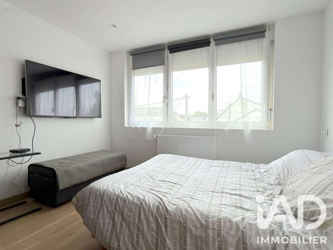 Maison 110 m² à Leers  - photo 7