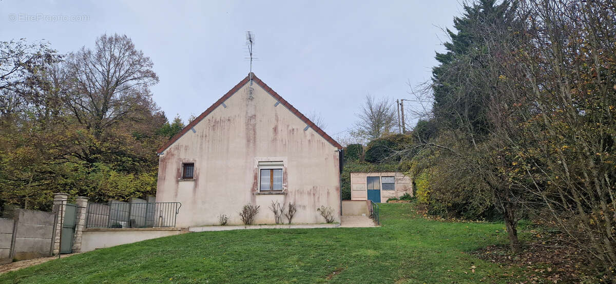 Maison à LONGUEVILLE