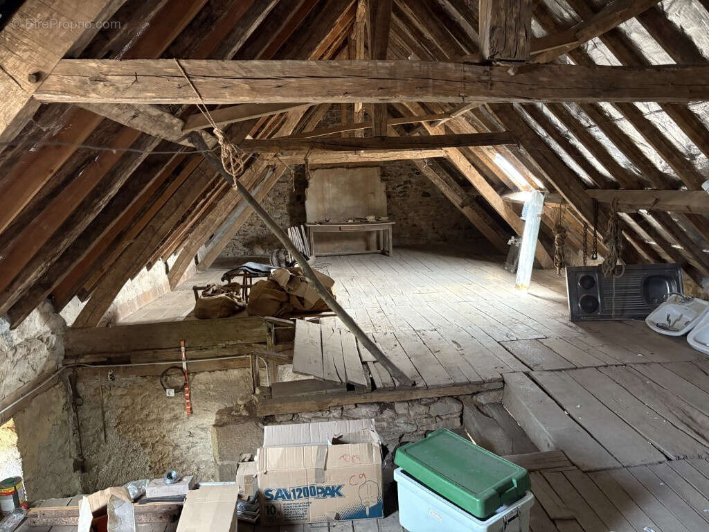 Maison à LA PORCHERIE