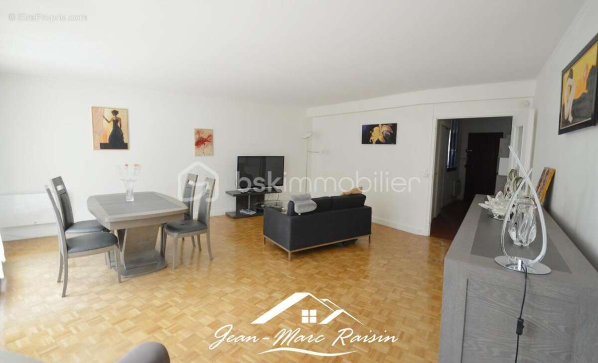 Appartement à COUBRON