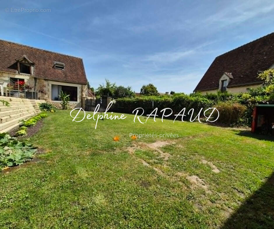 Maison à REMALARD