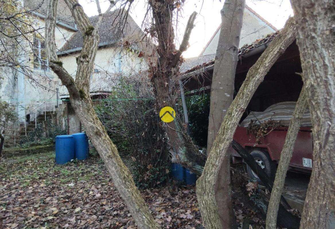 Maison à SAINT-AMAND-MONTROND