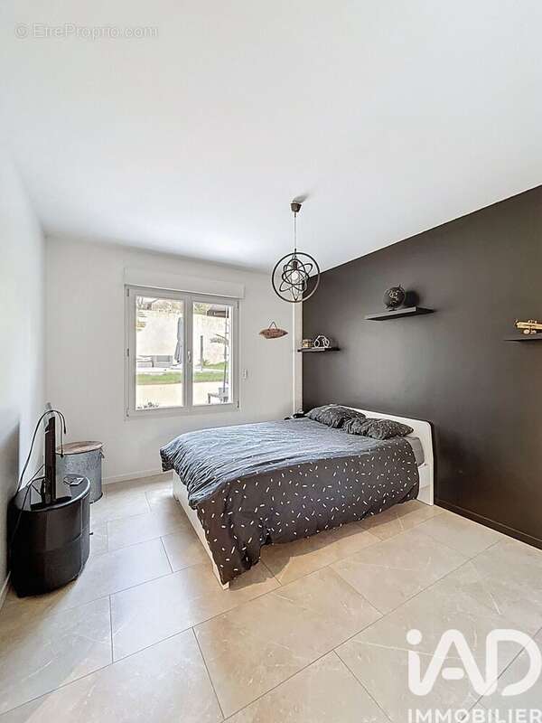 Photo 9 - Maison à SAINTRY-SUR-SEINE