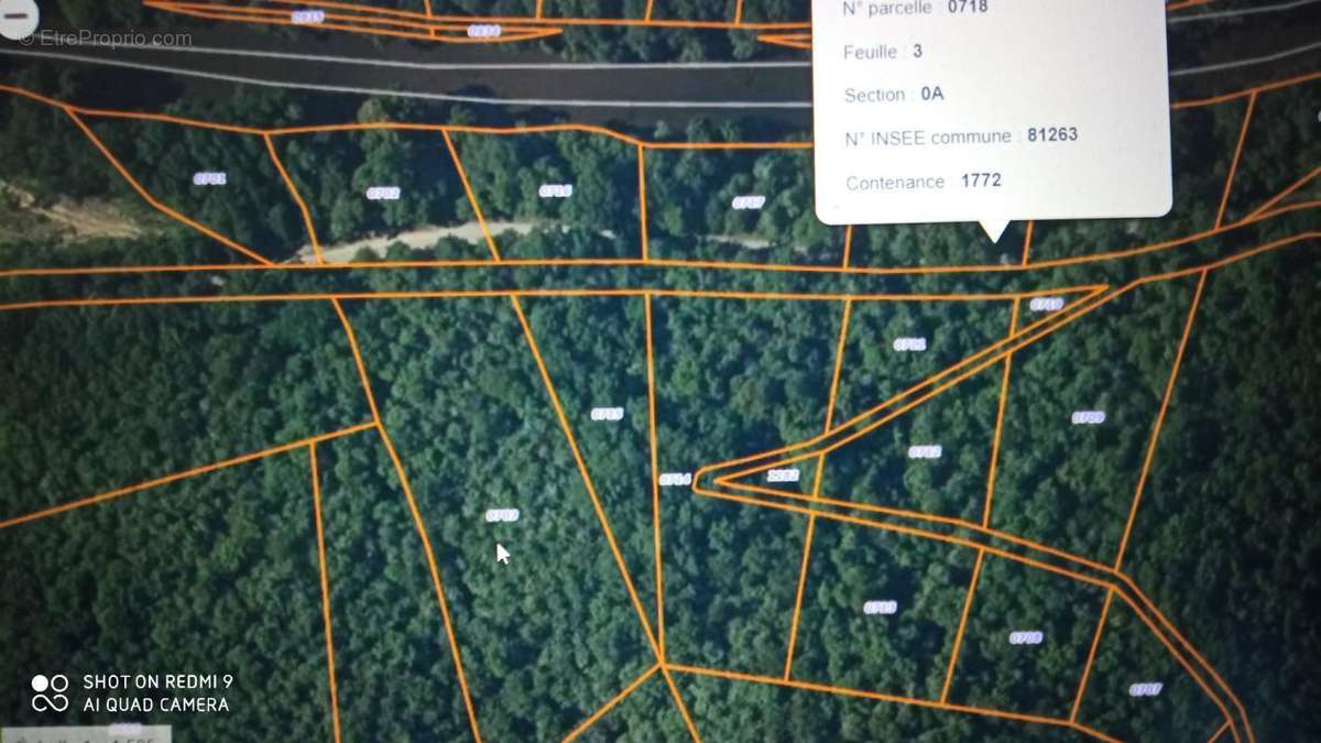 Terrain à FENEYROLS