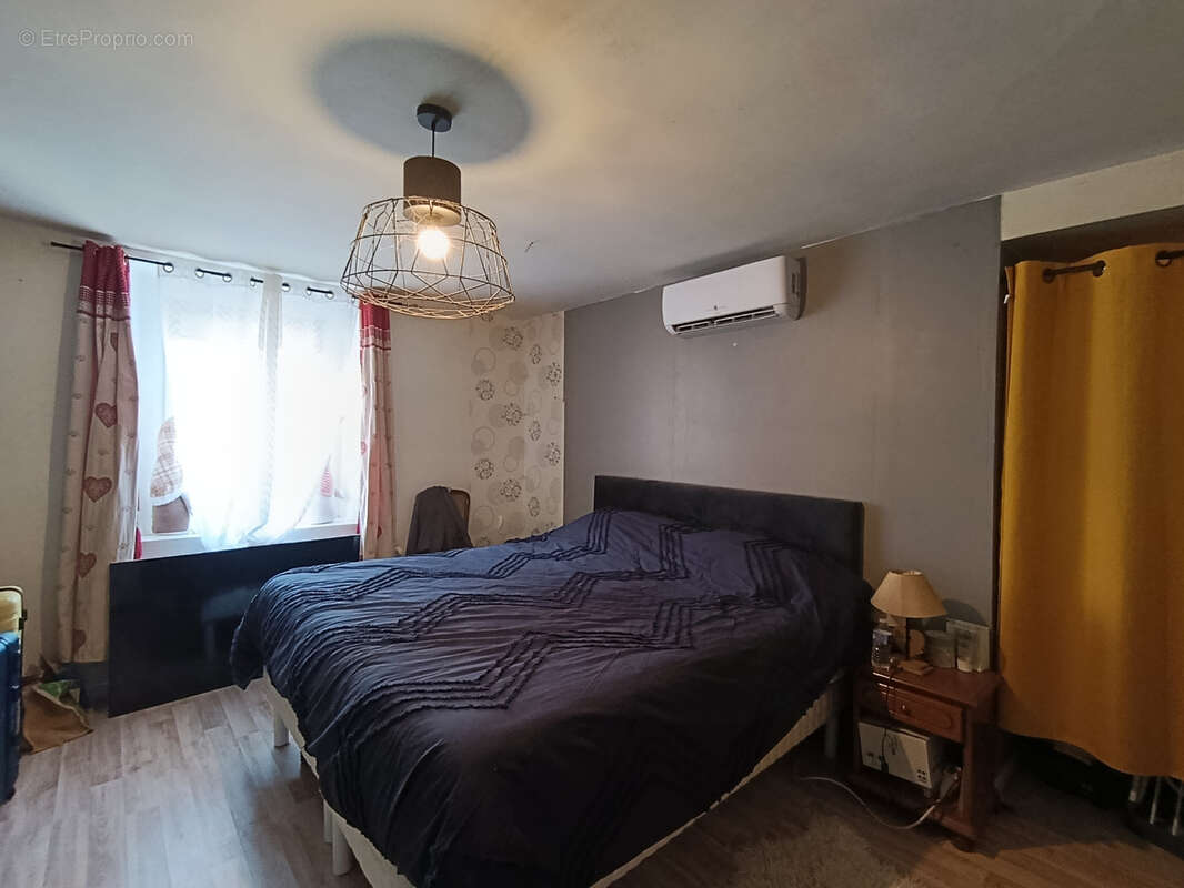 Maison à NEUFMAISONS