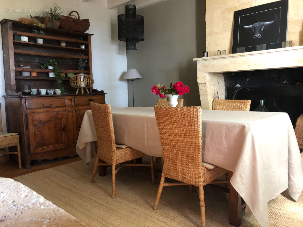 Maison à SAINT-EMILION